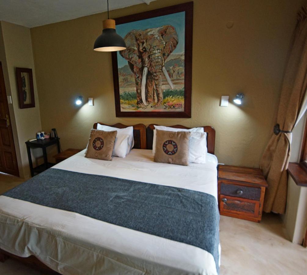 Crocodile Kruger Safari Lodge Marloth Park Exterior foto
