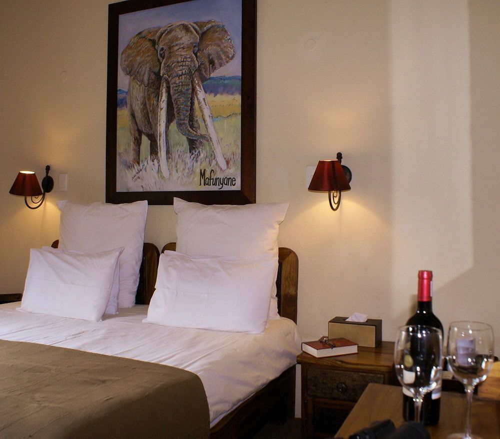Crocodile Kruger Safari Lodge Marloth Park Exterior foto